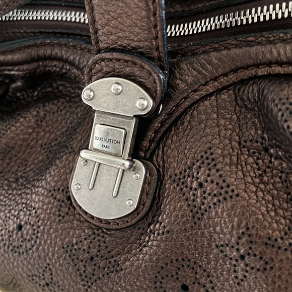 Louis Vuitton Mahina XS Shoulder Bag Mordre - Picture 11 of 16